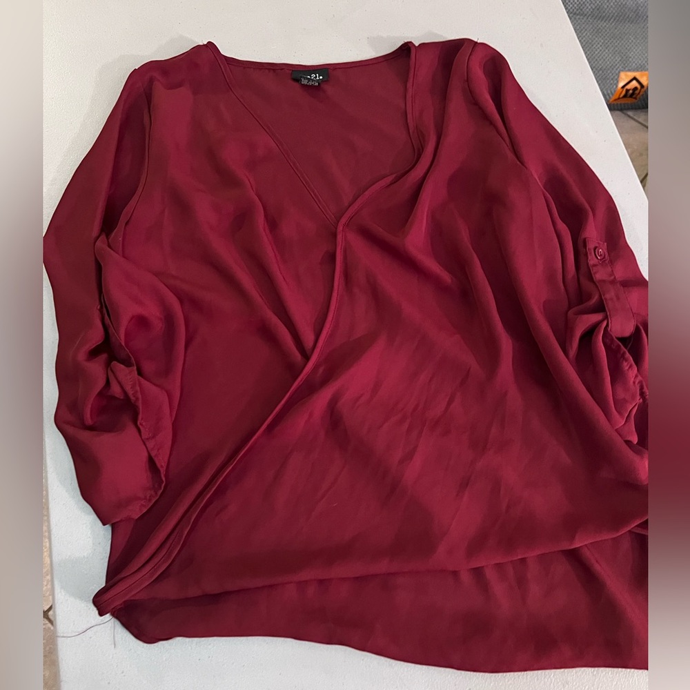 Rue 21 maroon top